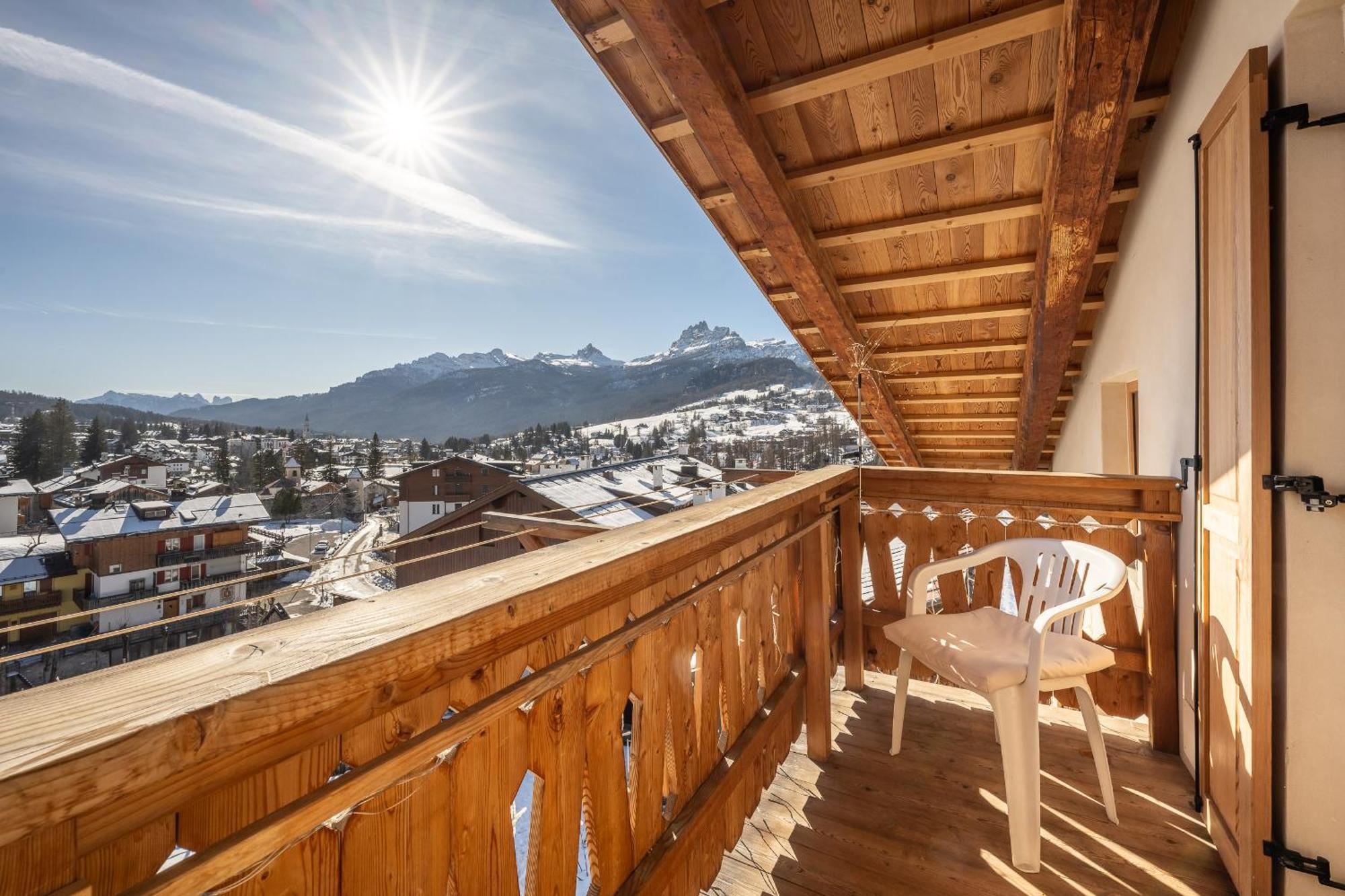 Cortina Lodge Кортина д'Ампецо Екстериор снимка